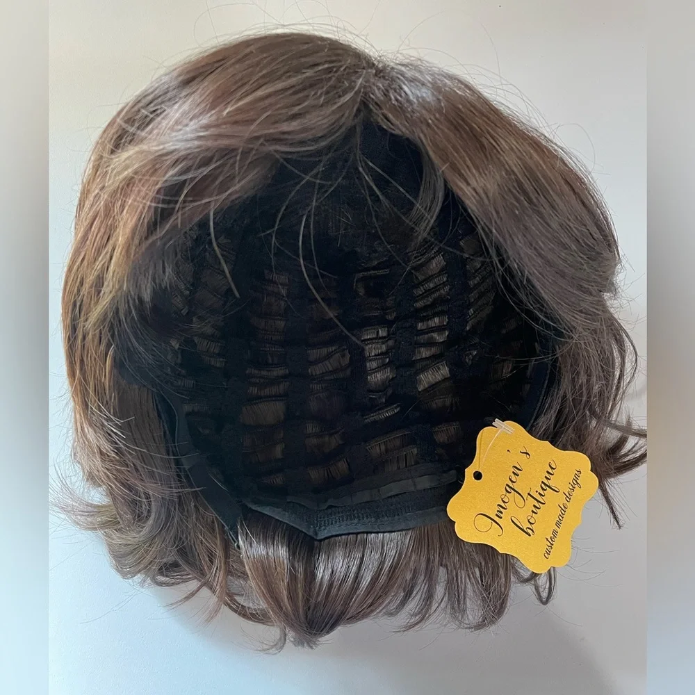 NWT dark brown wig deep side part medium brunette wavy natural real short hair